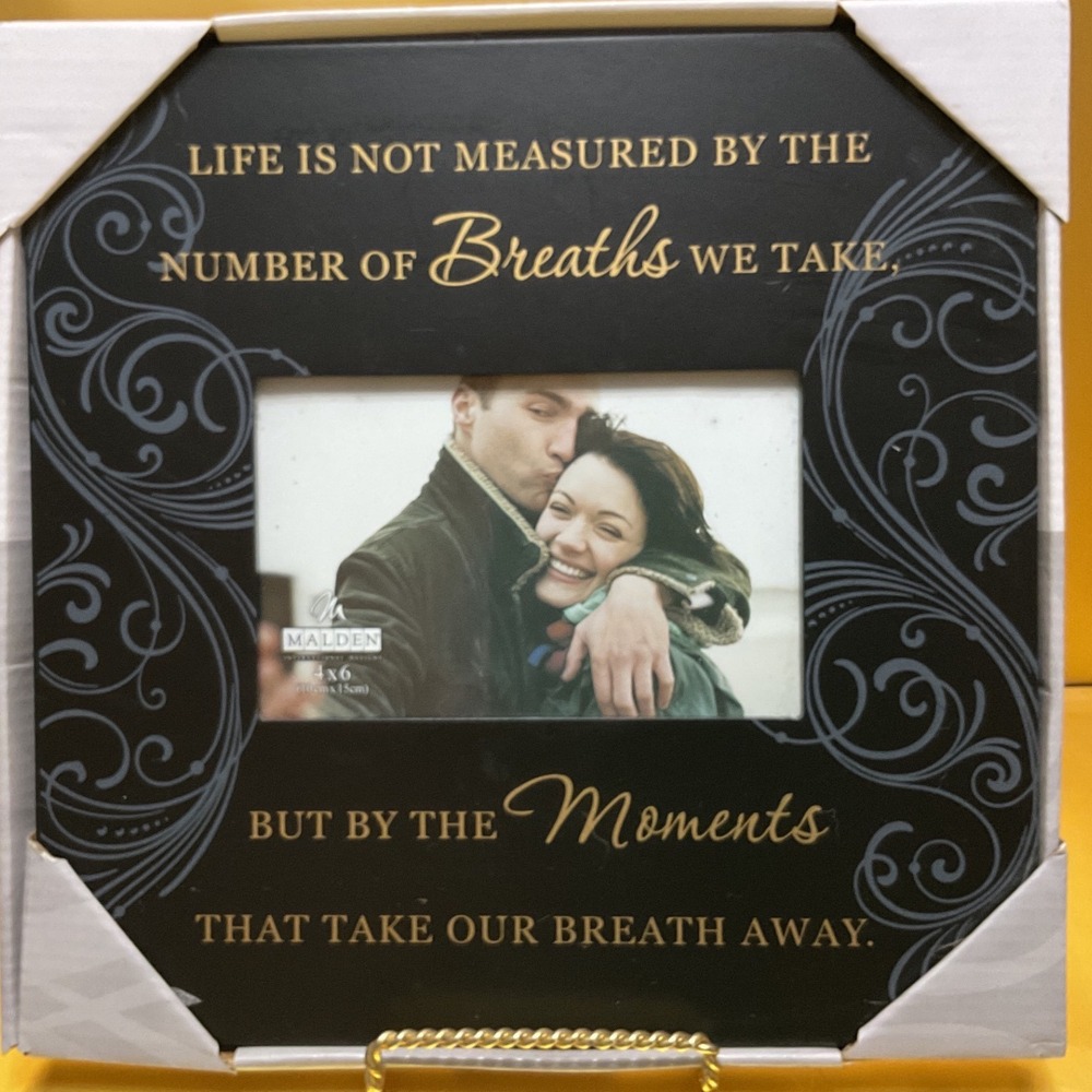 Malden Designs 4x6 Life Moments Quote Photo Frame Black Gold 4276-46